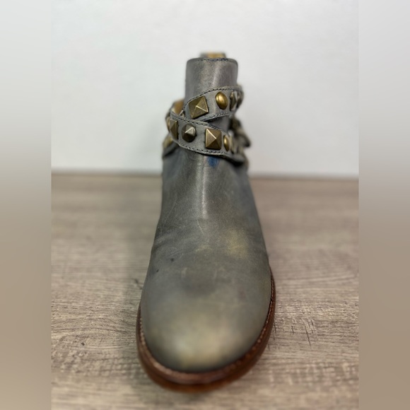 Patron Perugia Lou Grey Distress Leather Buckle Strappy Women Ankle Boots 8.5M - Picture 8 of 16